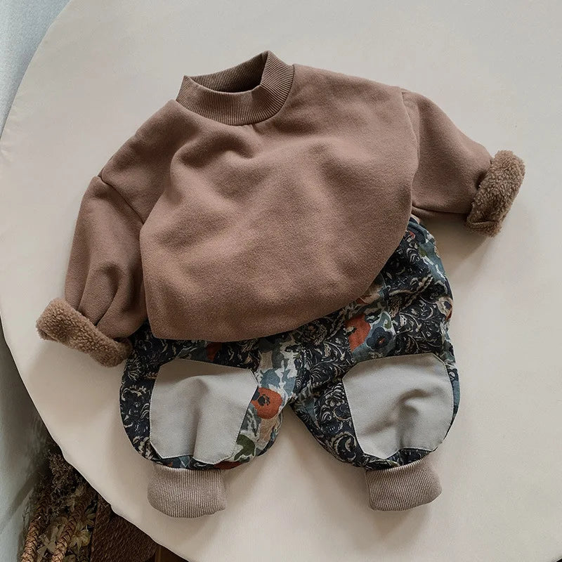 Winter Fleece Artwork Patched Pants