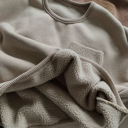 Fleece Crew Neck 1-Pocket Sweatshirt